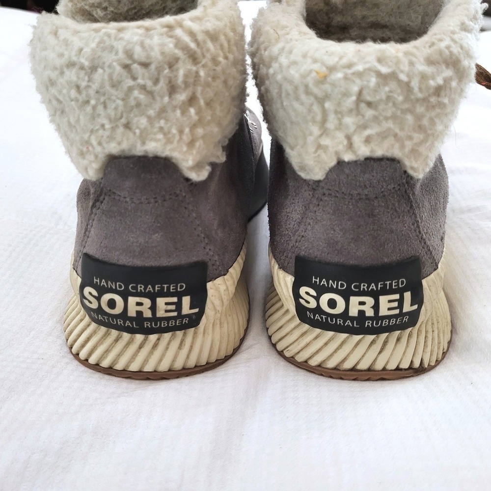 Sorel Out 'N About III Quarry Gray Conquest Suede Waterproof Faux Fur Boots 9.5 - Picture 7 of 11